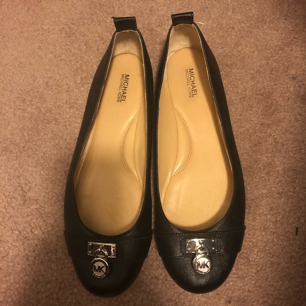 MICHAEL Michael Kors Ballet Flat 8.5